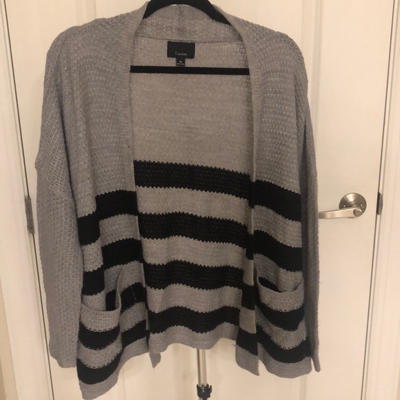 Lumiere Sweaters - Black & Gray Knit Open Sweater